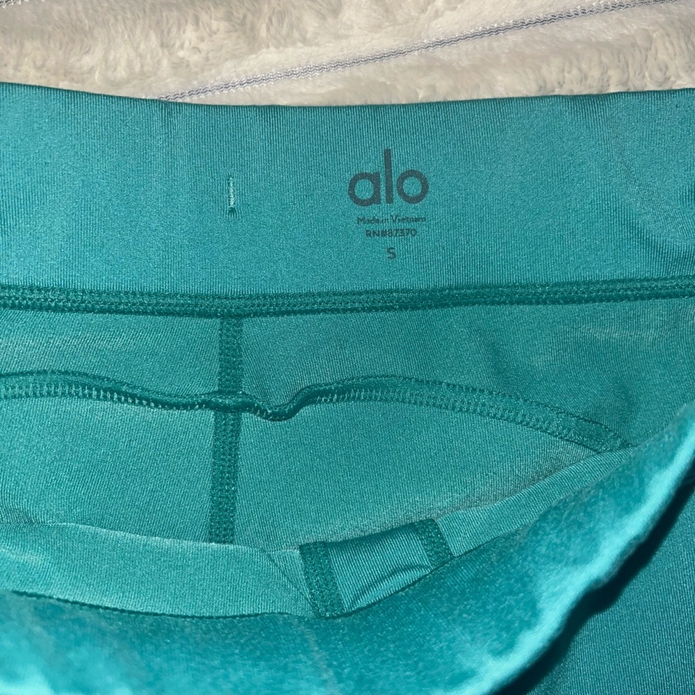 ALO Yoga Teal Leggings
